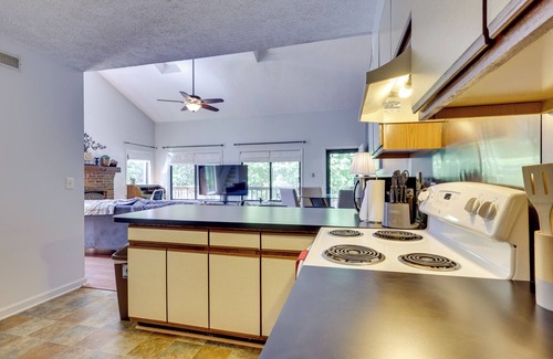 Basye House | Bryce Resort Getaway w/Sauna, 1 Mi to Lake Beach!