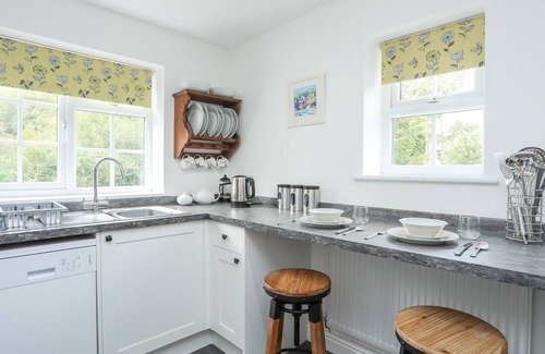 Pentraeth Cottage | BRYN BACH, pet friendly, character holiday cottage in Pentraeth