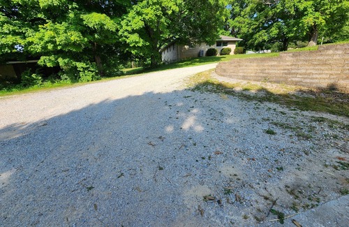 Stanford House | Btown Countryside Guest Home; Near IU; Family-Friendly