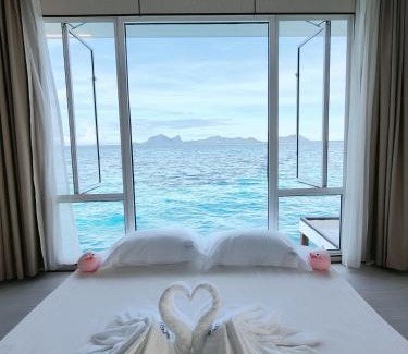 Sabah Hotel | Bubblefish Water Villa