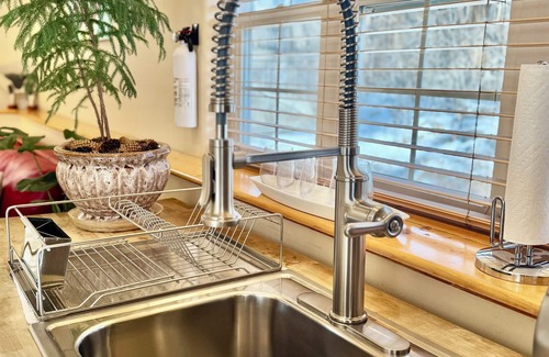 Historic Downtown Durango Apartment | Bucking Mule Studio~Downtown~Japanese Soaking Tub*Sanitized & High Speed Wi-Fi*
