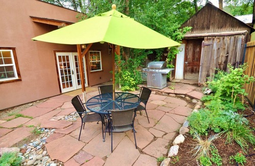 Historic Downtown Durango Apartment | Bucking Mule Studio~Downtown~Japanese Soaking Tub*Sanitized & High Speed Wi-Fi*