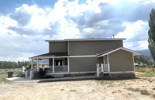 Torrey House | Bucolic views, spacious great room, short walk to center of town!