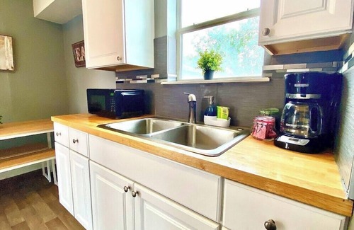 Del Mar Apartment | Budget-Extd Stay Discounts-1BDR-Min to Refineries