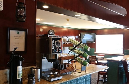 Kelso House | Budget-Friendly Stay in GuestHouse Kelso Longview! 3 Great Units, Free Parking