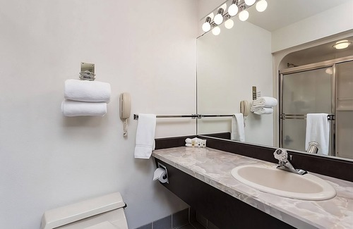 Orchard District Hotel | Budget-Friendly Unit! Free Parking, Pet-Friendly, Near Trader Joe
