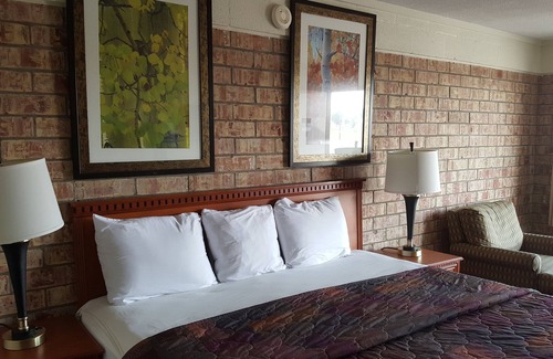 Julesburg Hotel | Budget Host Platte Valley Inn