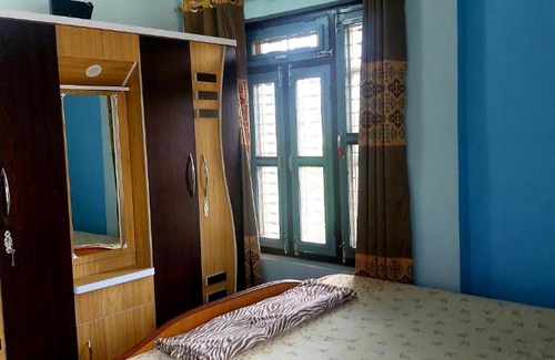 Manigram House | Budget Room in Easy Location