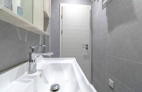 Sunderland City Centre Apartment | Budget Sunderland Studio with Lovely Views