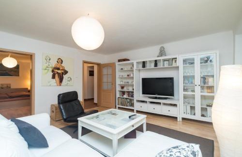 Budyne nad Ohri Apartment | Budyně Apartment