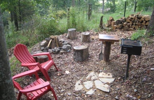 Clyde Cabin | 🦬 Buffalo Bungalow.Couples Only: sauna, massage table & much more!