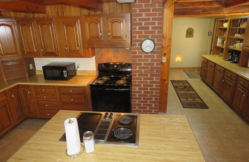 Mt. Sherman Cabin | Buffalo Lodge, Secluded Retreat near Buffalo National River