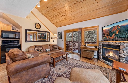 Fall River Estates Condo | Bugle Pointe A04 (NO HT)