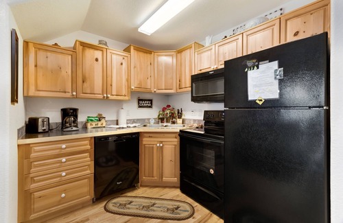 Fall River Estates Condo | Bugle Pointe A09 (HT)