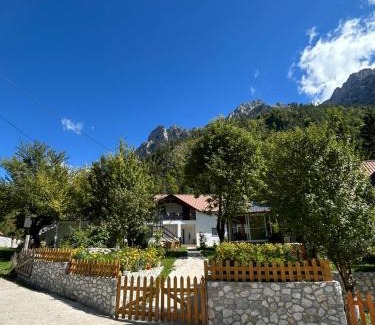 Valbone Bed & Breakfast | Bujtina Arlindi