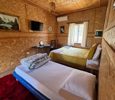 Jala House | Bujtina Vjosa