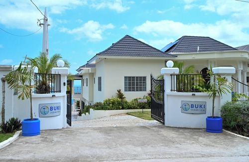 Whitehouse Villa | Buki Ocean View, 8 B/R, Sleeps 16+, with Chef