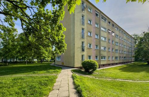 Grunwald Apartment | Bukowska Elegancki Apartament z 1 Sypialnią i Biurkiem by Noclegi Renters