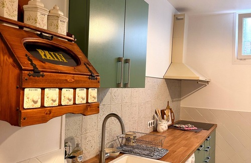 Epernay Apartment | Bulle Appart 1 Epernay city center (new design 2024) View on a green park !