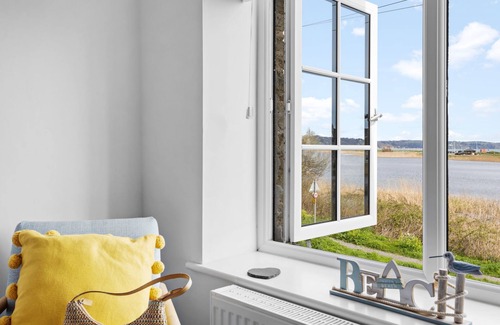 Torcross House | Bumble Cottage - a coastal cottage in the small Devonshire village of Torcross within steps from th