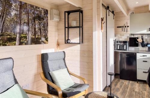 Forfar House | Bumblebee Cabin - Uk45403