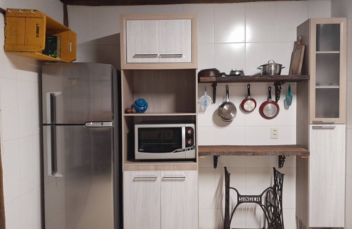 Pinheiros House | Bungalow house, style and tranquility close to the Soleado canal