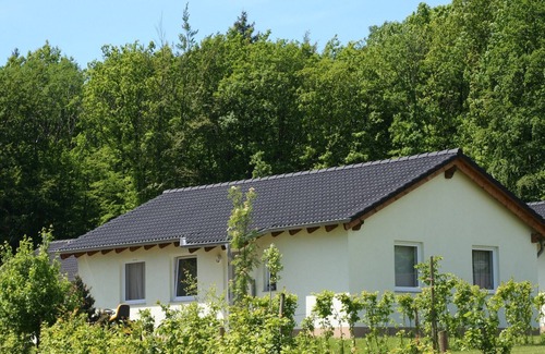Ferienhausgebiet Hillenseifen House | Bungalow in Eifel near Mountain Trails