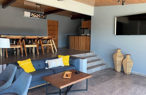Zona Centro House | Bungalo with a view of the city in the Heart of Ensenada.