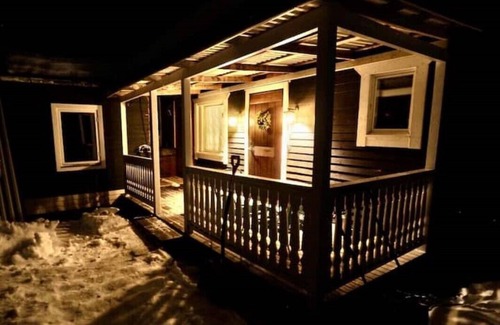 Ostavall House | Bungalow Östavall Skogsvägen 20 med stora ytor