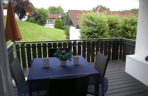 Dipperz House | Bungalow '23' with Shared Garden and Wi-Fi