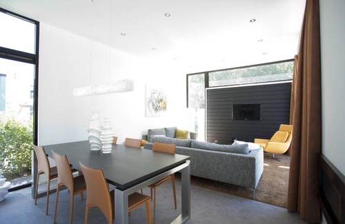 Velsen-Zuid House | Bungalow ∙ 3 bedrooms ∙ 6 guests