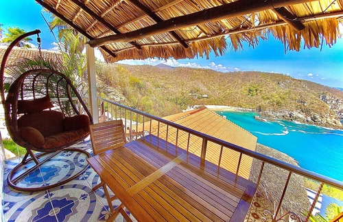Puerto Angel House | BUNGALOW ALBERCA Y PLAYA SEMI-PRIVADA, PLAYA ZIPOLITE-MAZUNTE, 8 PLAYAS CERCANAS