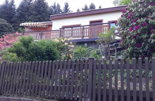 Sebnitz House | Bungalow blühende Oase