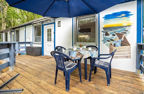 Bakenberg House | Bungalow 'Bungalow Kay, Bgl 4' with Private Terrace and Wi-Fi