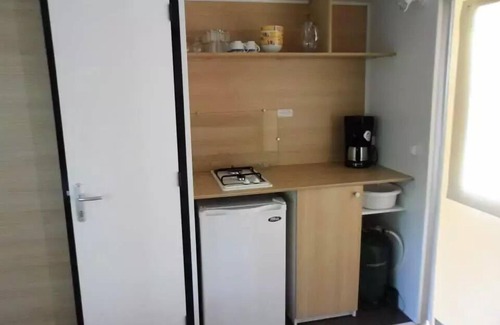 Culoz House | Bungalow Canvas - ohne Sanitäranlagen. 1 Schlafzimmer Doppelbett, 1 Schlafzimmer 3 Betten (1 Etagen) 5 Personen
