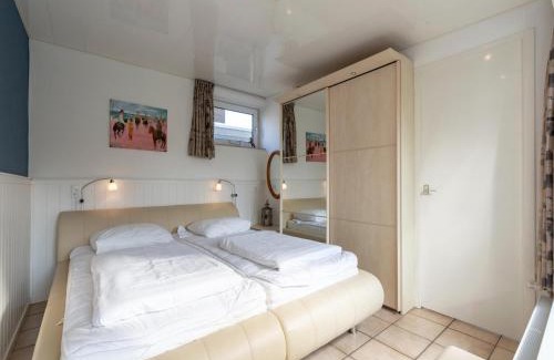 Sint Maartenszee House | Bungalow in Sint Maartenszee near Beach
