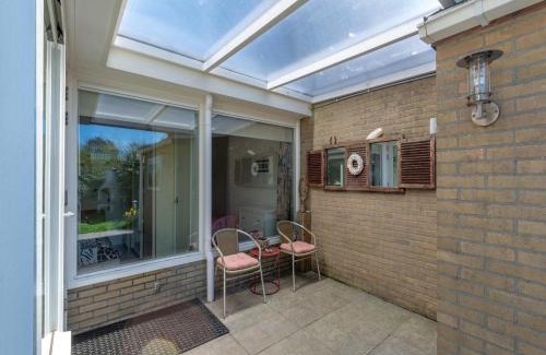 Sint Maartenszee House | Bungalow in Sint Maartenszee near Beach
