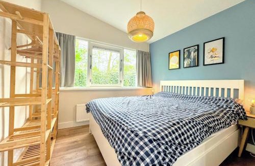 Sint Maartenszee House | Bungalow in Sint Maartenszee near Beach