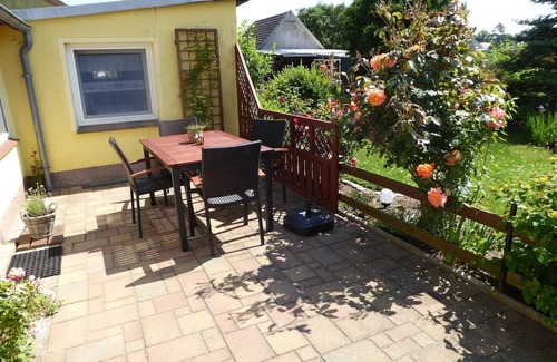 Zweedorf House | Bungalow in Zweedorf mit Liegewiese