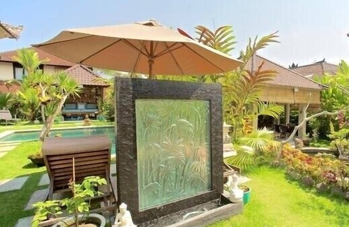 Ubud House | Bungalow Jepun in the rice fields of Ubid