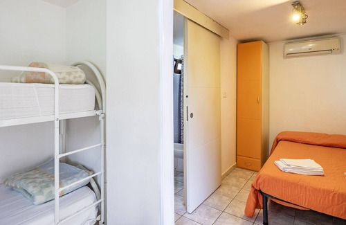 Agropoli Ski Chalet | Bungalow Near The Beach 2, Agropoli, Italy
