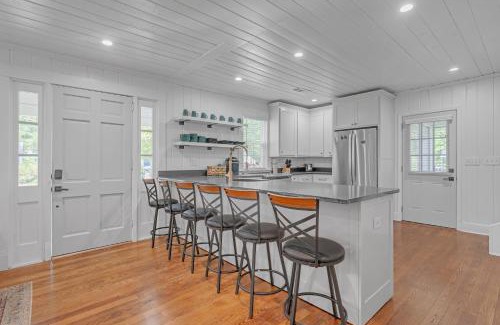 Covington House | Bungalow off Floyd St in the heart of Covington bungalow