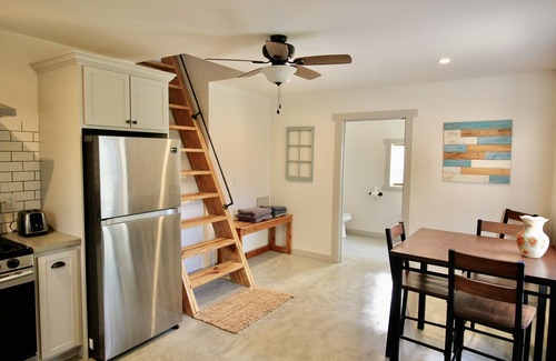 Campobello House | Bungalow on a 3 acre mini farm in beautiful Campobello SC
