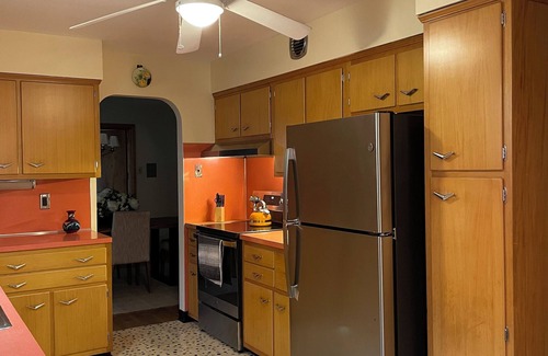 Mechanicsburg House | Bungalow on Main st. Downtown Mechanicsburg