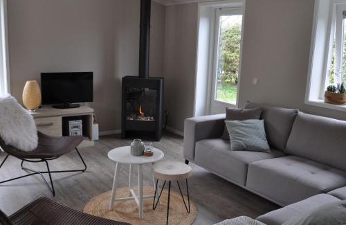 Ballum House | bungalow situated directly at a large sand dunes