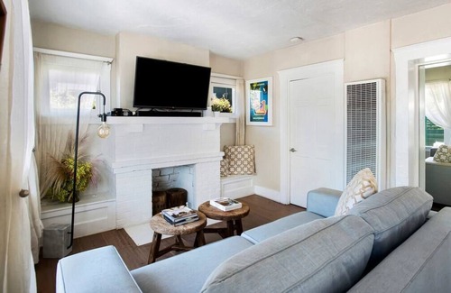 Venice House | Bungalow Two: Gated and Private Near Abbot Kinney