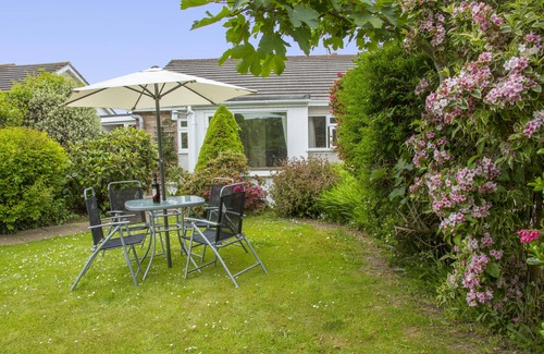 St Davids House | Bungalow, Very Close To The Centre Of St. Davids And In A Quiet Cul-De-Sac
