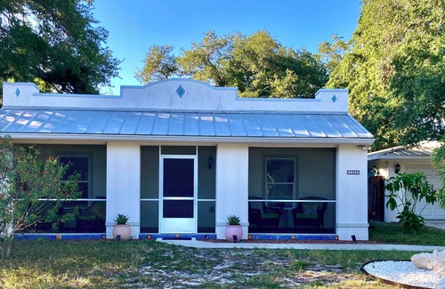 Central Sarasota House | Bungalow w/Heated Pool by Downtown & Beaches