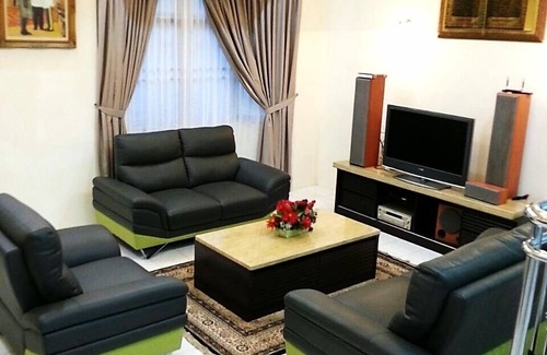 Batu Ferringhi House | BUNGALOW WITH BBQ & WIFI @BATU FERRINGHI