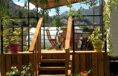 Blieux House | Bungalow with Mountain View, Private Terrace and Private Garden